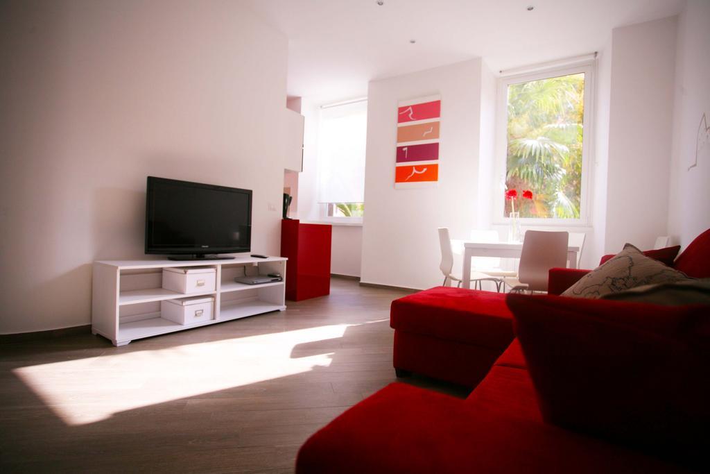 Red Flat In Rome Apartment Room photo